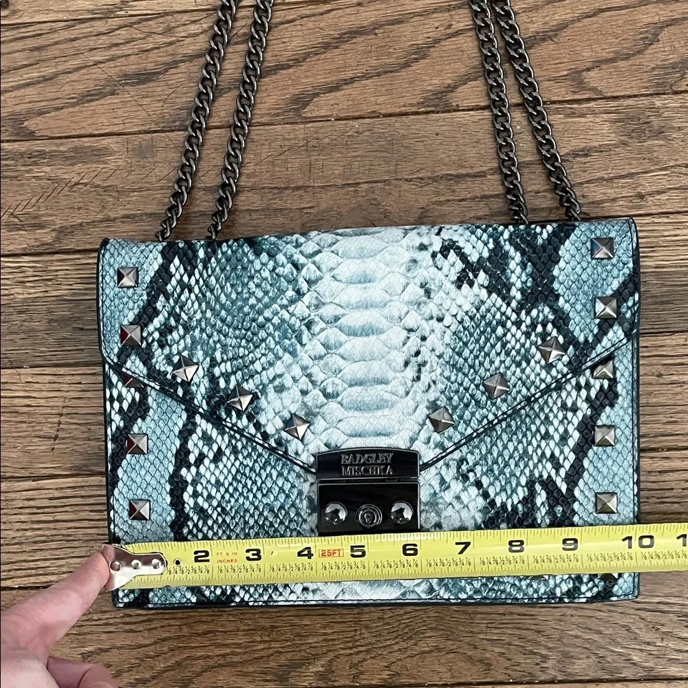 Badgley Mischka chic blue